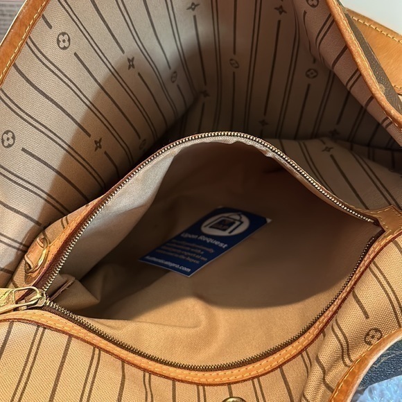 Louis Vuitton Delightful Handbag Monogram Canvas MM - Picture 10 of 13